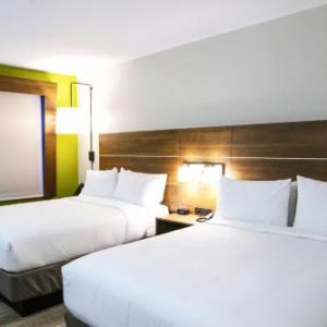 Holiday Inn Express  Suites   Houston IAH   Beltway 8 an IHG Hotel